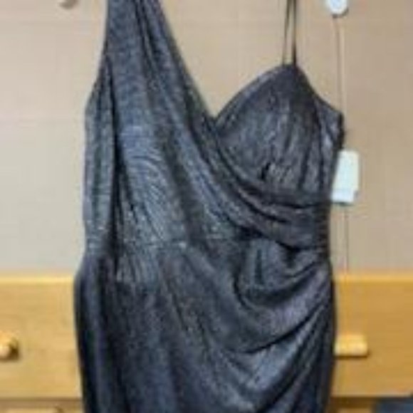 Xscape one shoulder  foil gown - Picture 4 of 13